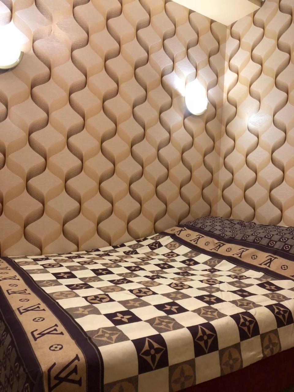 Comfortable Apartment Near Metro Charkiw Exterior foto
