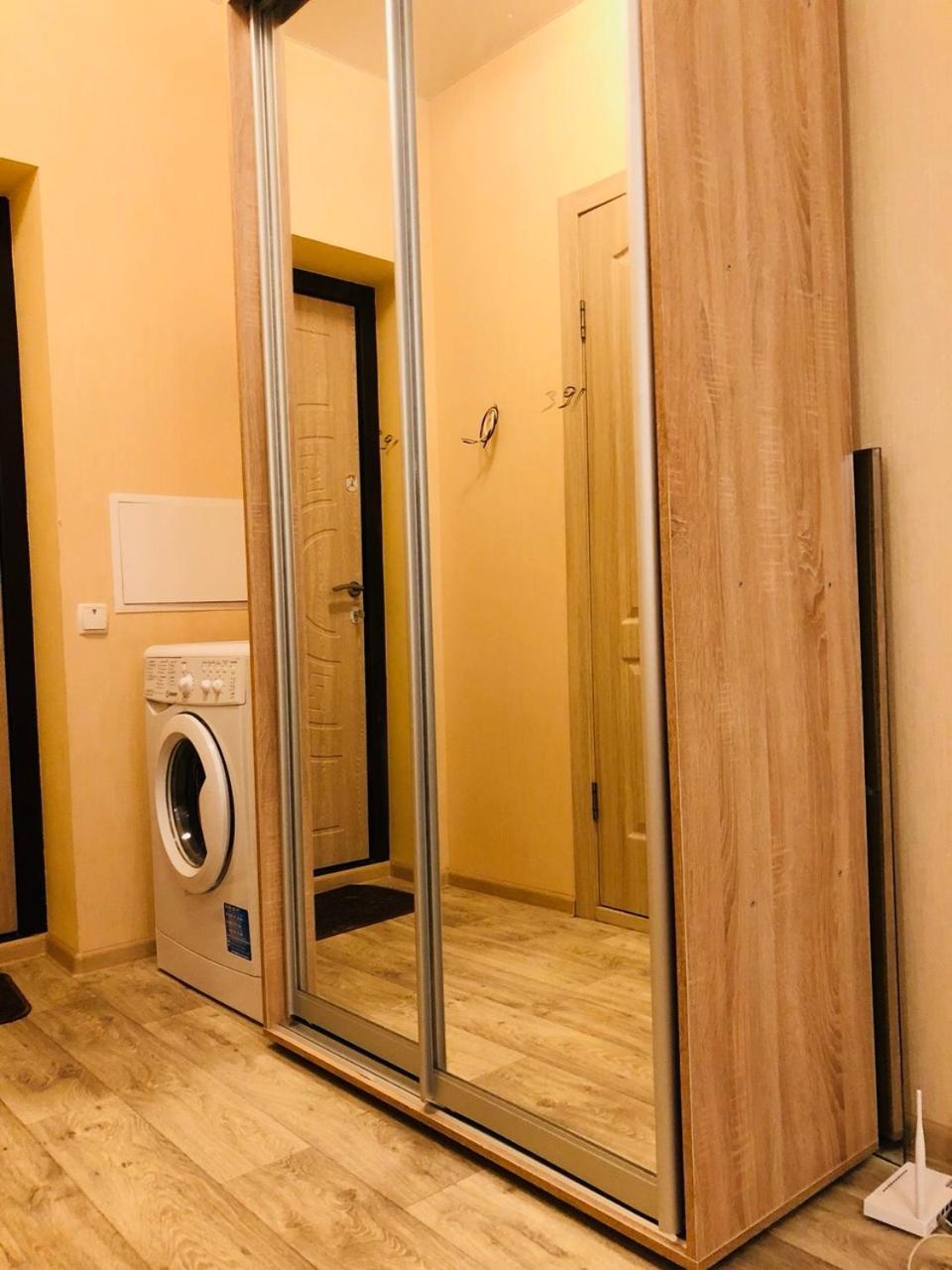 Comfortable Apartment Near Metro Charkiw Exterior foto